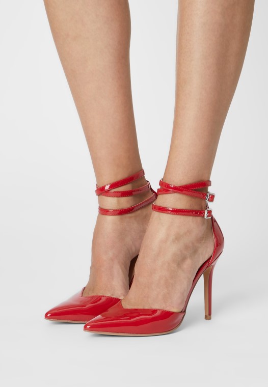Tacones Clasicos Rojos Clarks