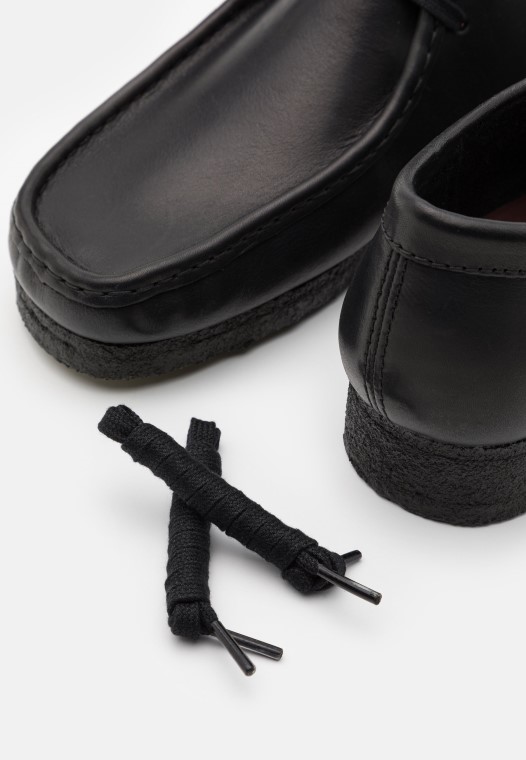 Wallabee Casual Con Cordones Negro Clarks