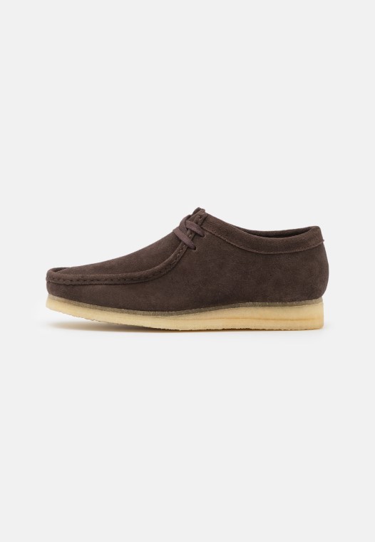 Wallabee Casual Con Cordones Clarks Marrón Oscuro