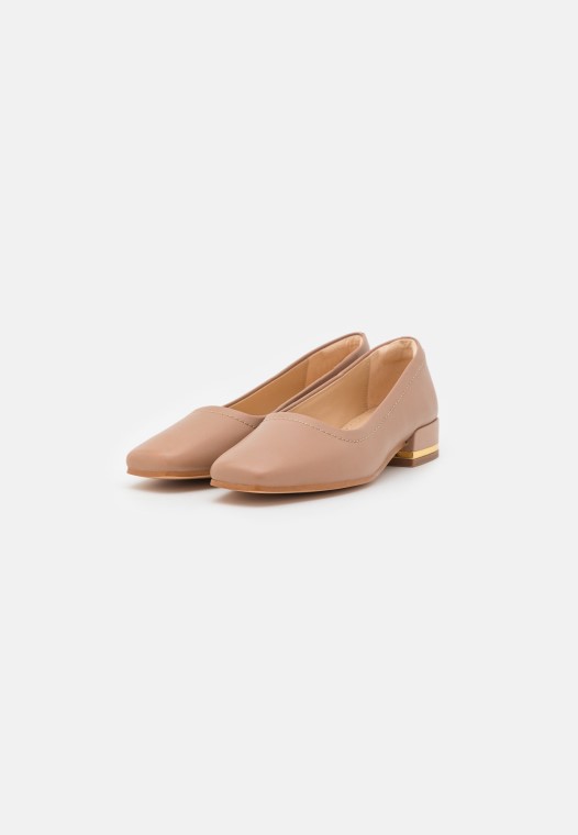 Seren Court Classic Tacones Clarks Praliné