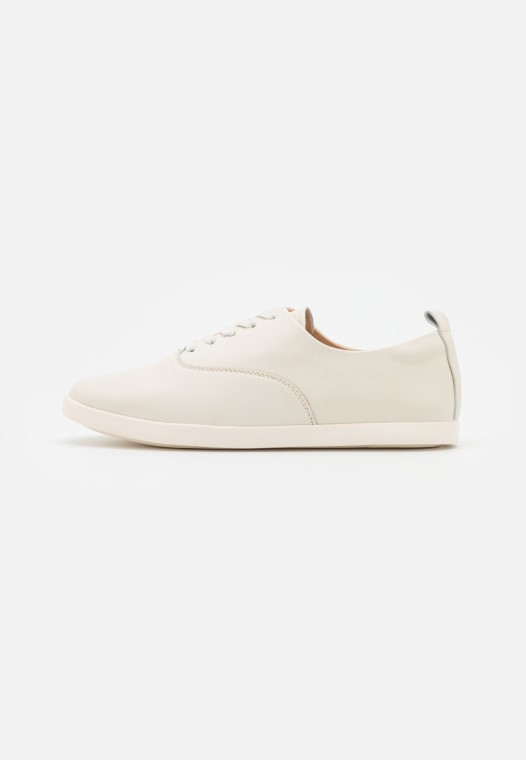 Zapatos Con Cordones Casuales Clarks White Ace Lite Tie