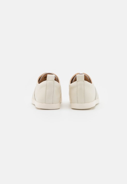 Zapatos Con Cordones Casuales Clarks White Ace Lite Tie