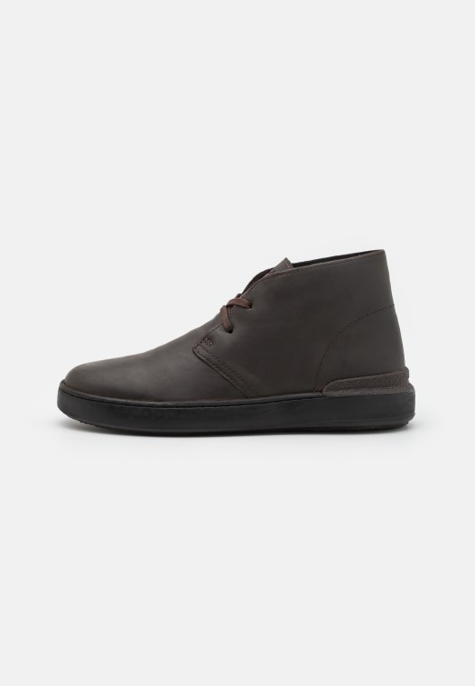 Marrón Oscuro Clarks Court Lite Casual Con Cordones