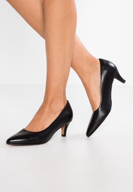 Negro Clarks Linvale Jerica Tacones Clásicos