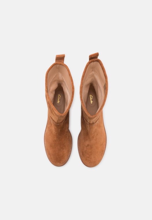 Clarks Marrón Oscuro Eden Mid Hi Botas Clásicas Al Tobillo