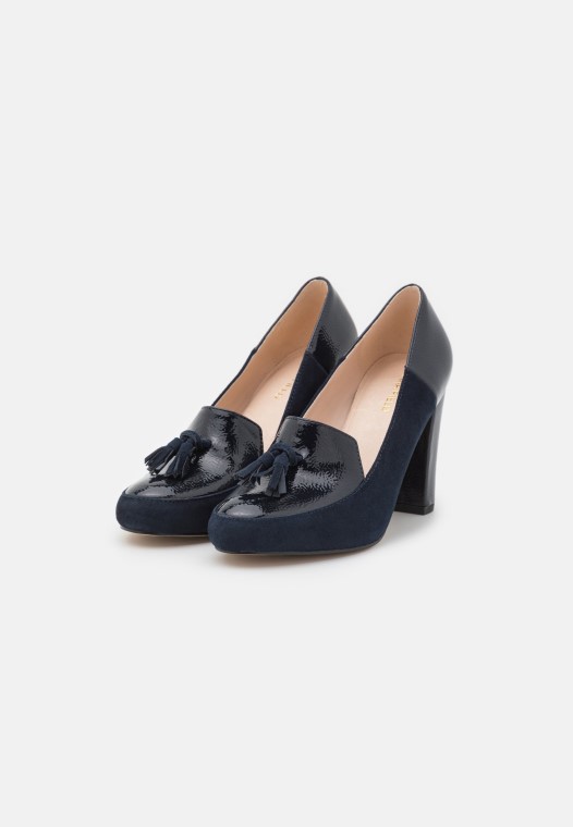 Tacones Clasicos De Cuero Clarks Azul Oscuro