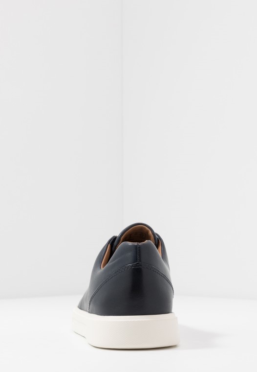 Zapatillas Clarks Azul Marino Un Costa Con Cordones