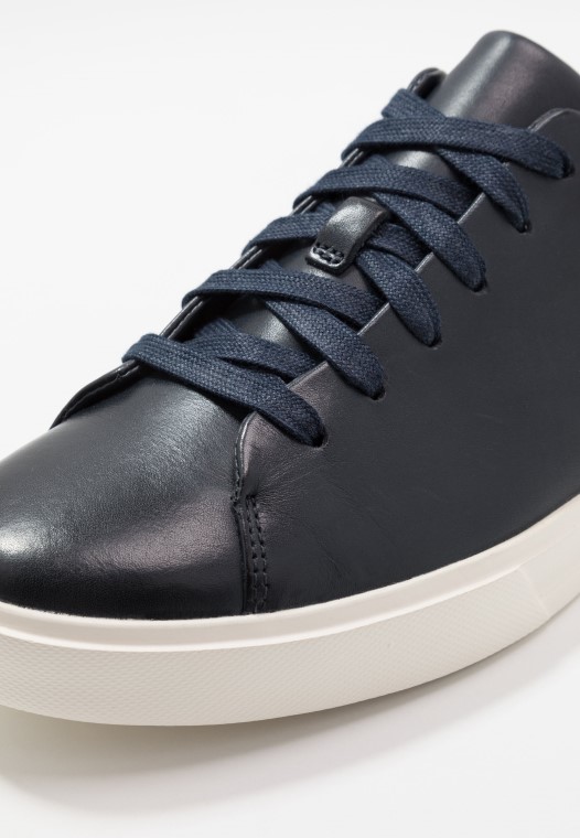 Zapatillas Clarks Azul Marino Un Costa Con Cordones