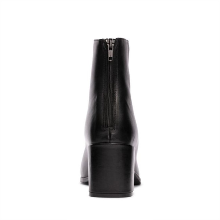 Cuero Negro Clarks Seren Zip Cuero Negro