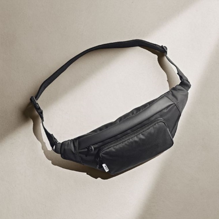 El Maratón Negro De Clarks Se Vuelve Negro