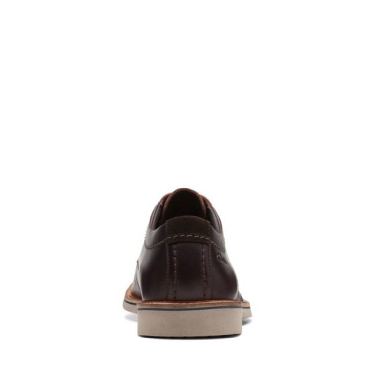 Clarks Cuero Marrón Británico Atticus Lt Encaje Cuero Marrón Británico