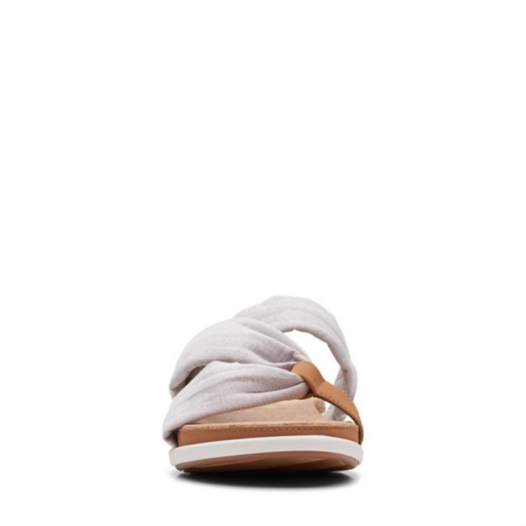 Clarks Eliza Skip Natural Natural