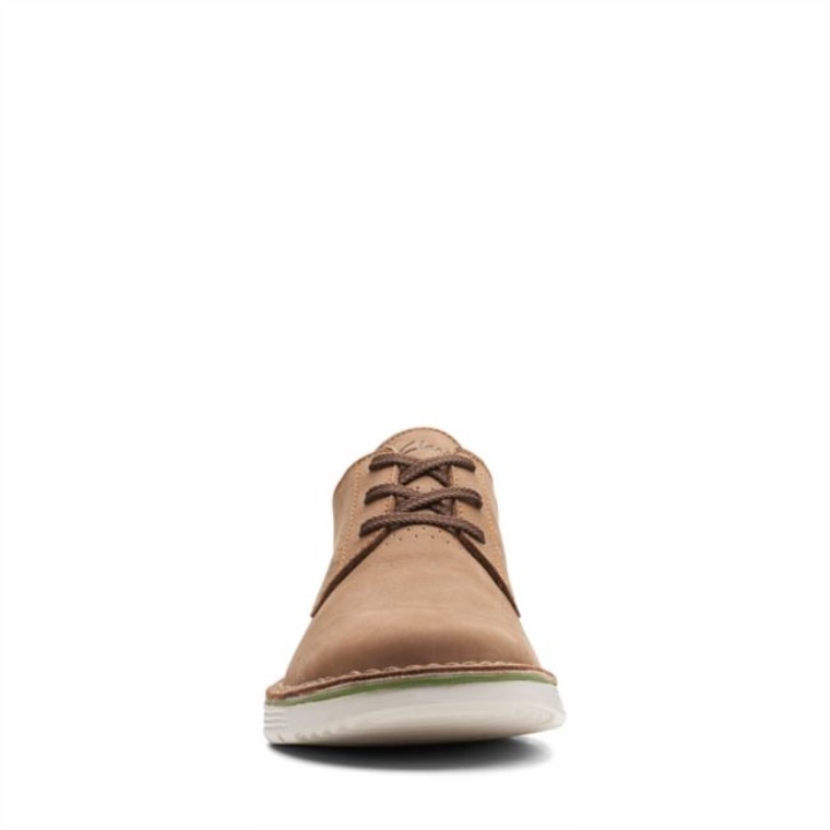 Clarks Taupe Nubuck B Runo Low Taupe Nubuck