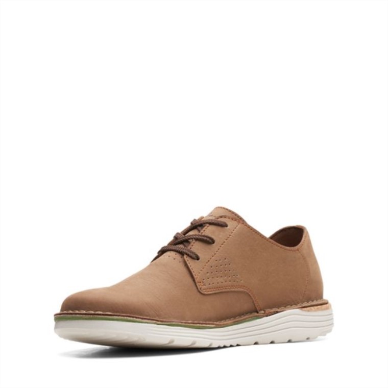 Clarks Taupe Nubuck B Runo Low Taupe Nubuck