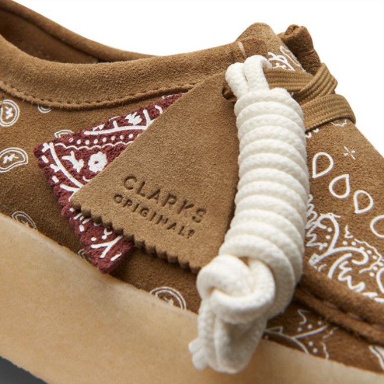 Taza Clarks Wallabee Con Estampado De Aceitunas Oscuras Con Estampado De Aceitunas Oscuras