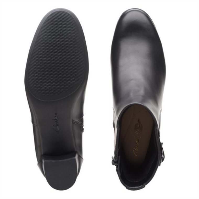 Linnae Up Cuero Negro Clarks
