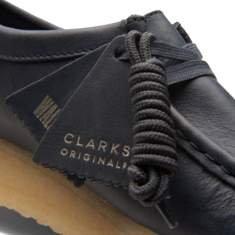 Azul Marino Cuero Clarks Wallabee