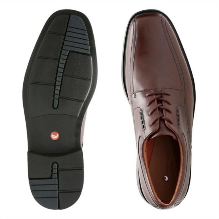 Un Kenneth Way Cuero Marrón Clarks Cuero Marrón