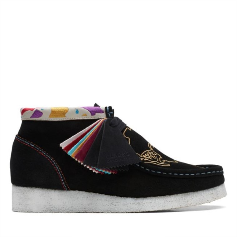 Botas Clarks Wallabee Negras Bordadas