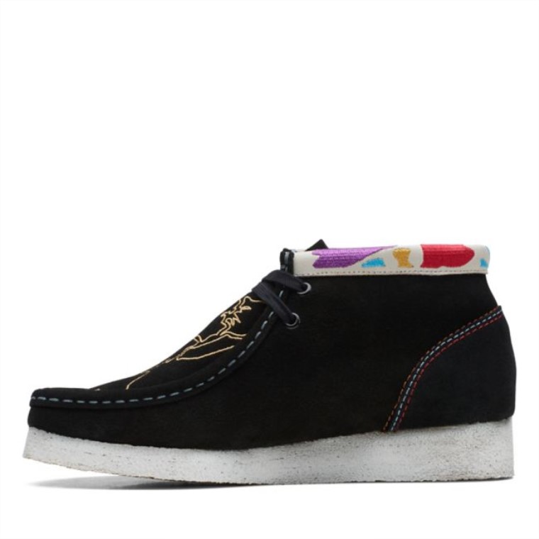 Botas Clarks Wallabee Negras Bordadas