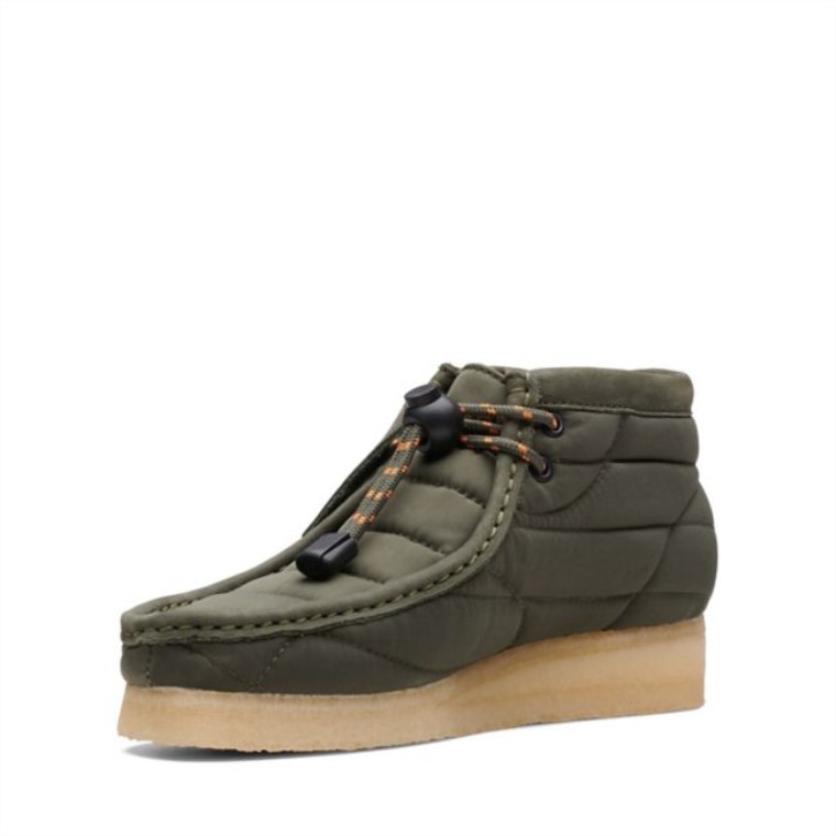 Bota Wallabee Caqui Acolchada Clarks Caqui