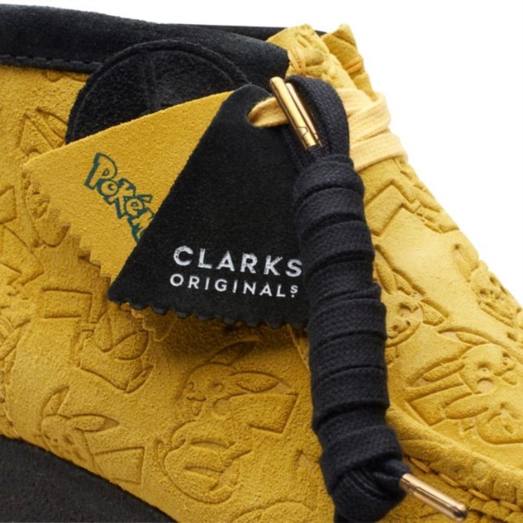 Bota Wallabee Yel Bajo En Relieve Yel Bajo En Relieve Clarks