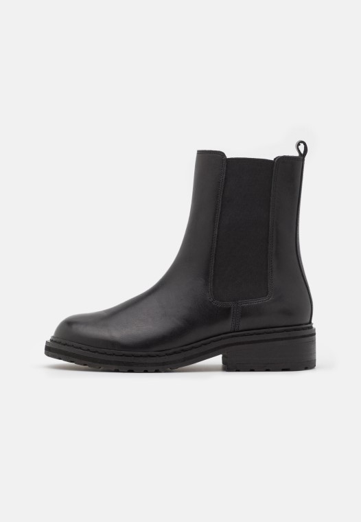 Negro Clarks Tilam Chelsea Botines Clásicos