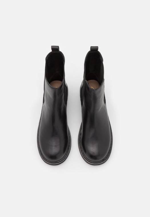 Negro Clarks Tilam Chelsea Botines Clásicos
