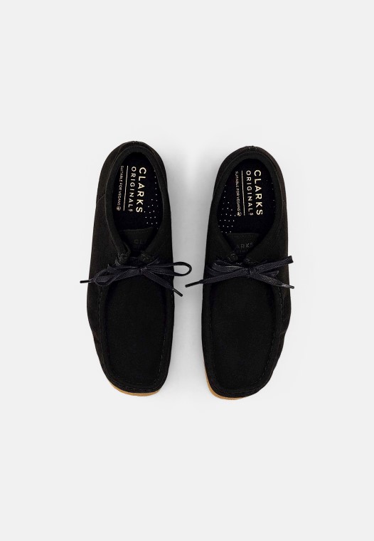 Zapatos Con Cordones Clarks Veganos Negros Wallabee Casuales