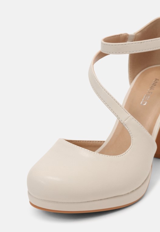 Tacones Altos Clarks Blanco Roto