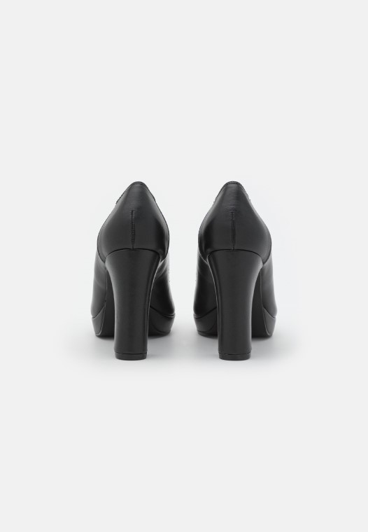 Tacos De Plataforma Negros Clarks