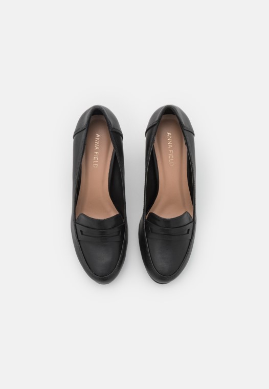 Tacos De Plataforma Negros Clarks