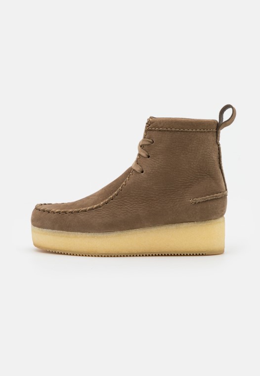 Botines Con Cordones Wallabee Clarks Marrón Claro
