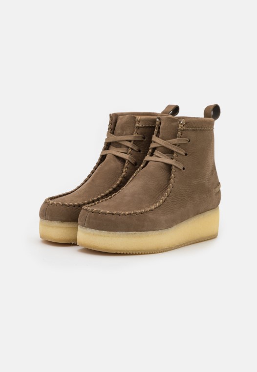 Botines Con Cordones Wallabee Clarks Marrón Claro