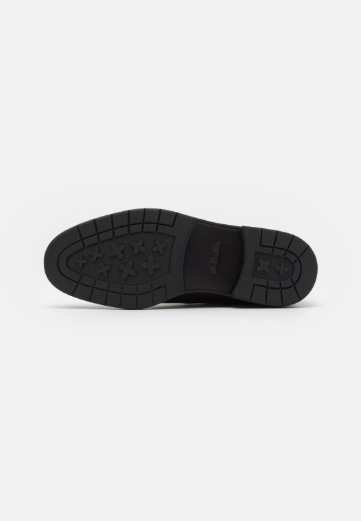 Negro Clarks Clarkdale Hall Clásico Botas