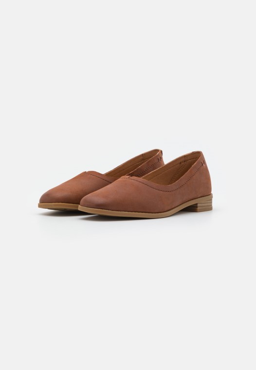 Zapatillas Sin Cordones Pure Walk Clarks Marrón Oscuro Lea