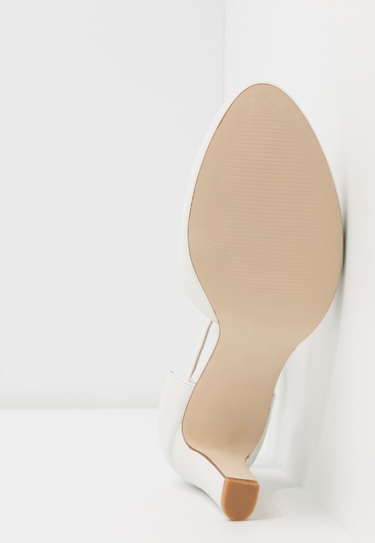 Bombas De Cuero Clarks Tacones Altos Blanco