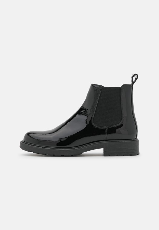 Botines Orinoco Lane Negros Clarks