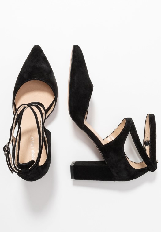 Tacones Negros De Cuero Clarks