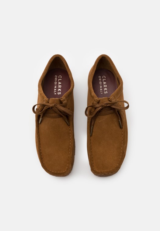 Cola Clarks Wallabee Zapatos Casual Con Cordones