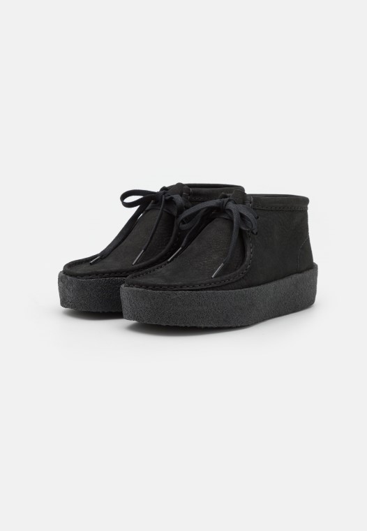 Zapatos Casuales Negros Clarks Wallabee Cup Con Cordones