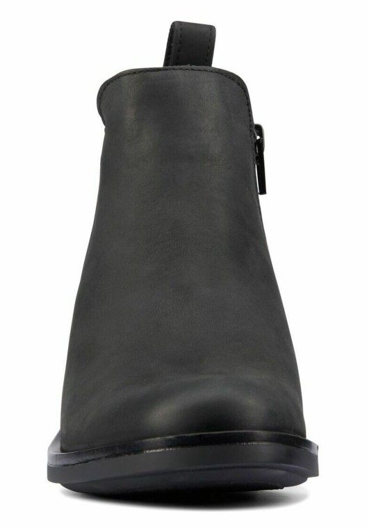 Botines Clarks Memi Zip Negro