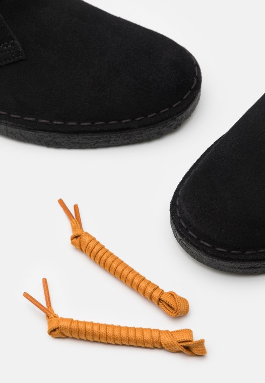 Clarks Bota Negra Casual Con Cordones
