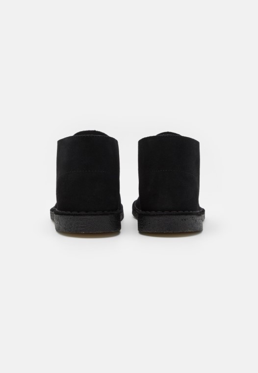 Clarks Bota Negra Casual Con Cordones