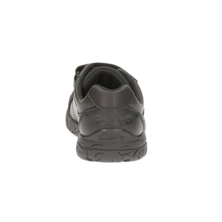 Clarks Bronto Paso Inf Y Ajuste Negro