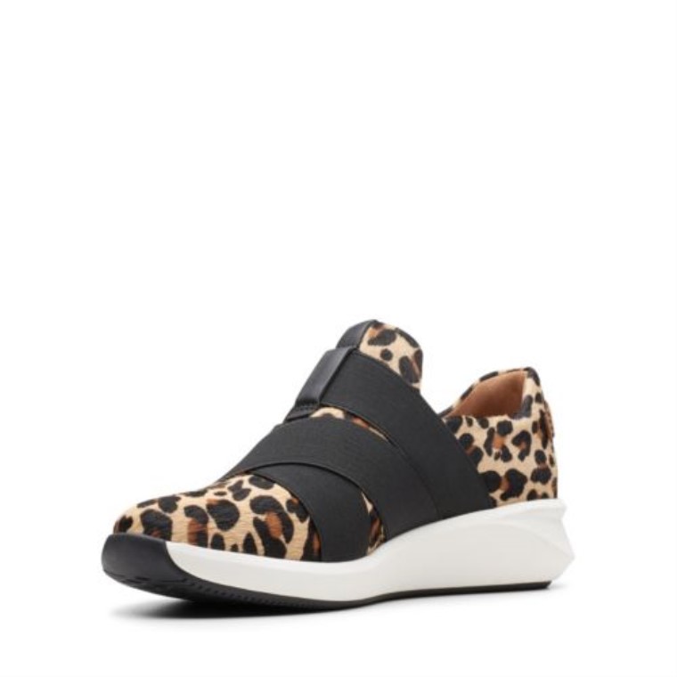 Correa Clarks Leopardo Un Rio