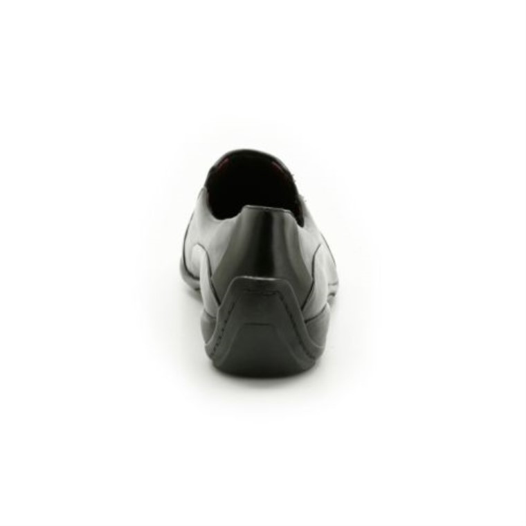 Café Pastel Clarks Cuero Negro