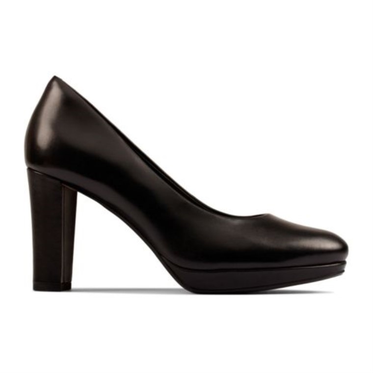Kendra Sienna Negro Clarks