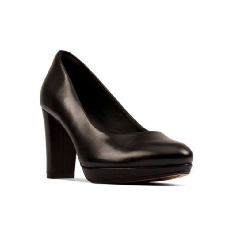 Kendra Sienna Negro Clarks