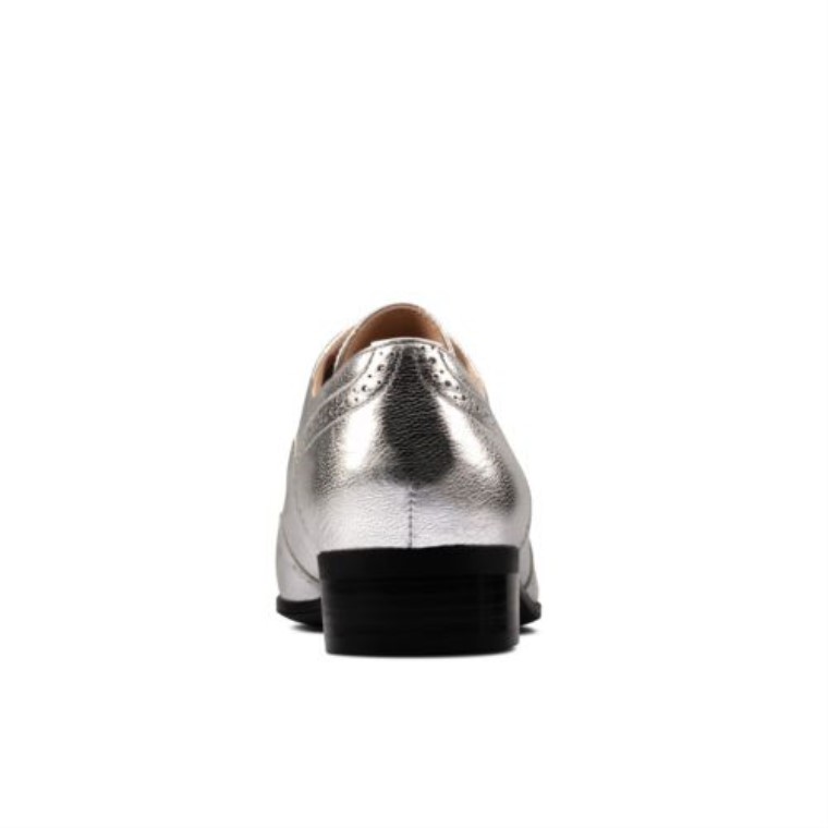 Plata Metalizada Clarks Hamble Roble